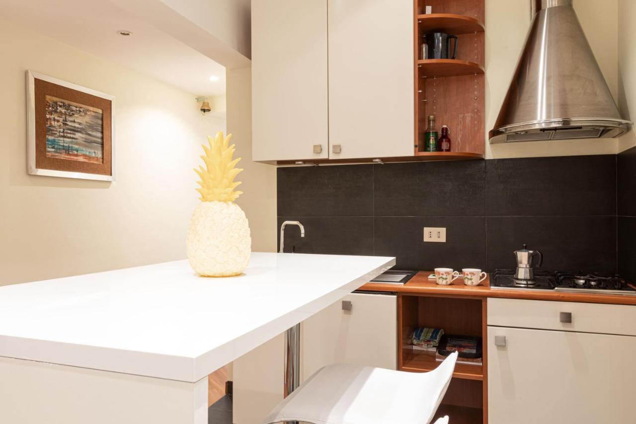 Spanish Steps Hills Apartment